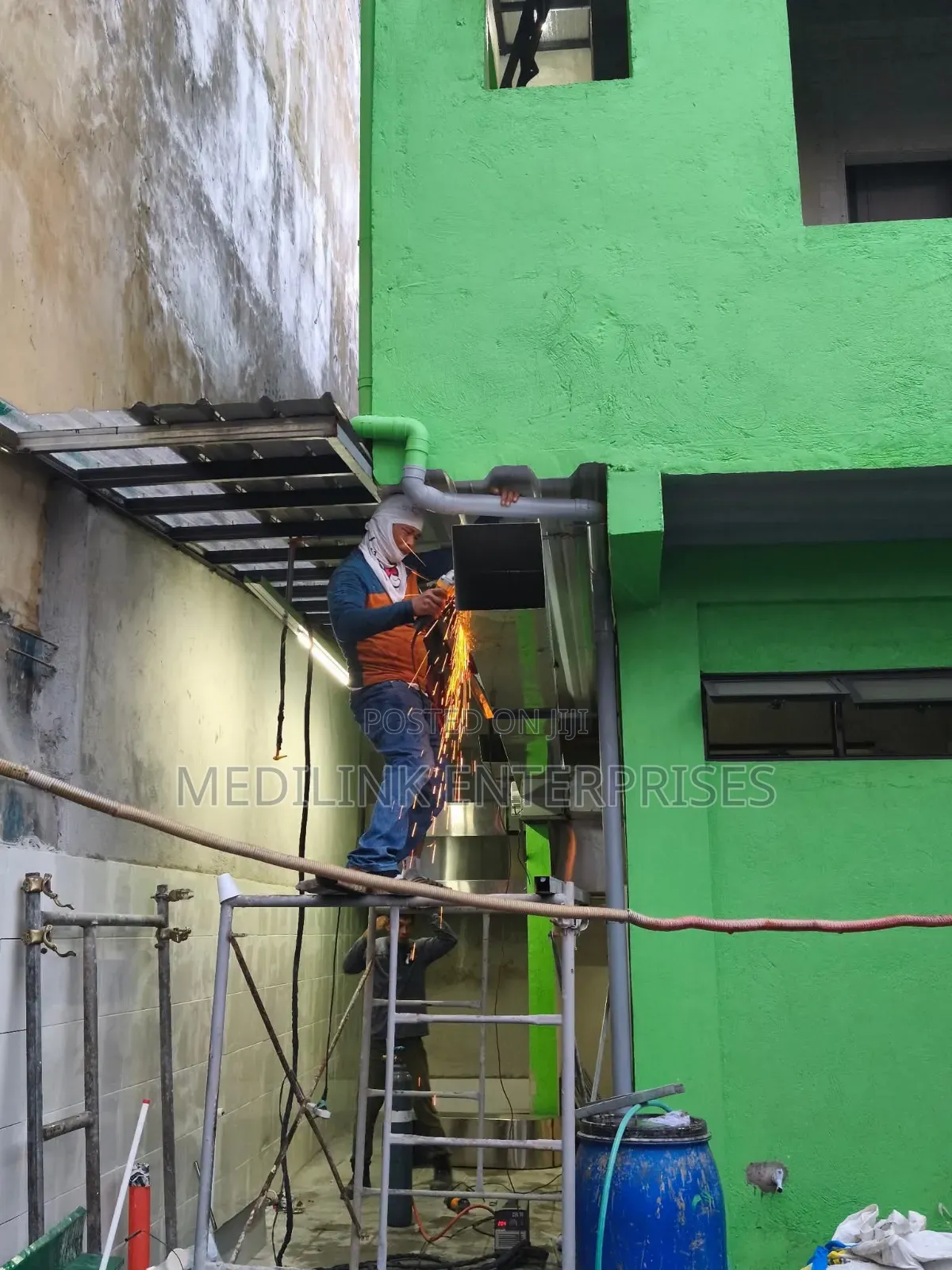 Modern Hood Installation+Structure 8ft