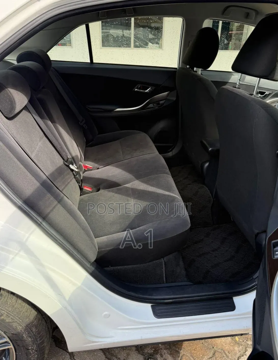 Toyota Premio 1.5 FWD 2019 Pearl