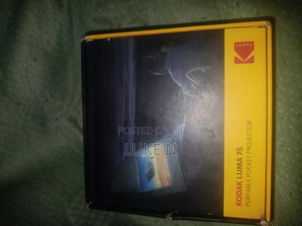Pocket Mini Projector - thumbnail 5