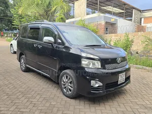 Toyota Voxy 2013 Black