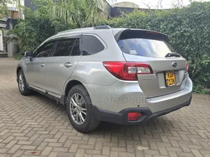 Subaru Outback 2016 Gray