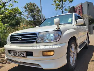 Toyota Land Cruiser 1999 White
