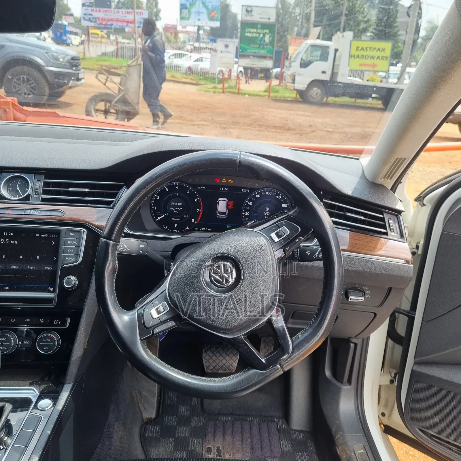 Volkswagen Passat 2017 White