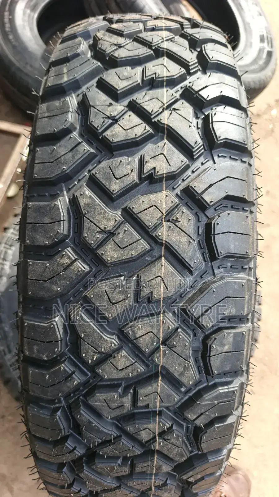 215/75r15 LCH M/T