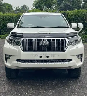 Toyota Land Cruiser 2018 White