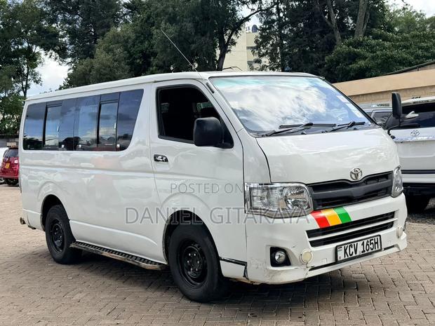 Toyota HiAce 2013 White - thumbnail 3