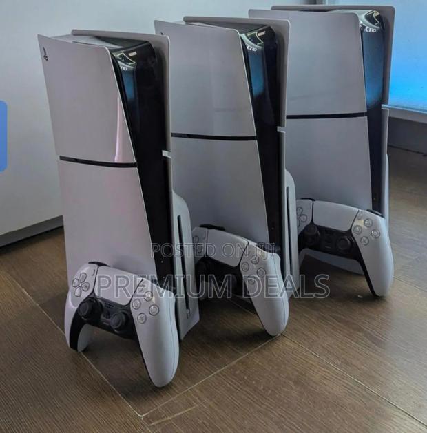 Rotational Ps5 Slim With Two Controllers.