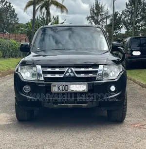 Mitsubishi Pajero 2013 Black