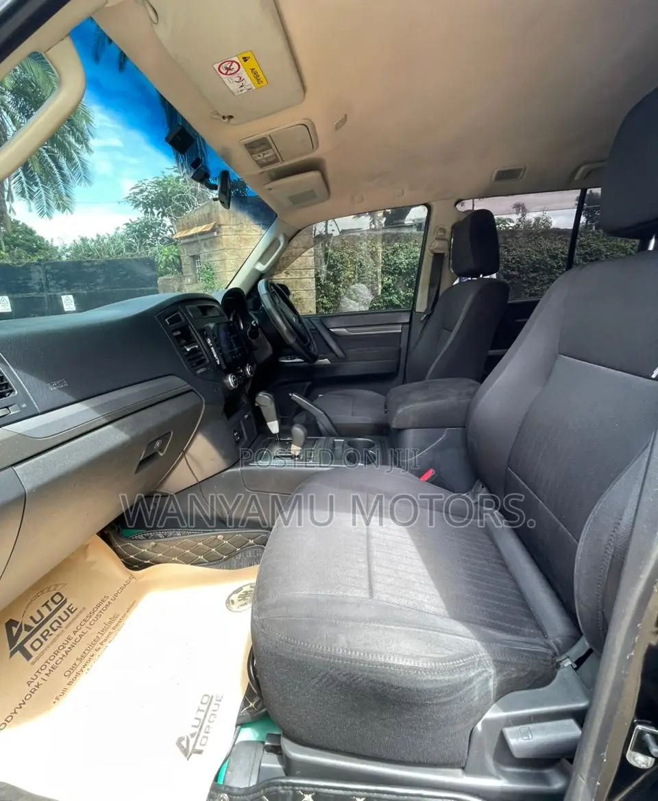 Mitsubishi Pajero 2013 Black