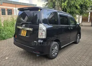 Toyota Voxy 2013 Black