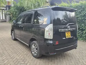 Toyota Voxy 2013 Black