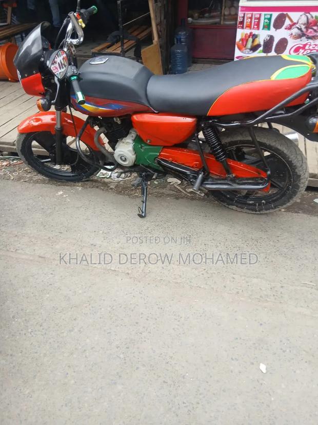 Bajaj Boxer 150 UG 2022 Red - thumbnail 3