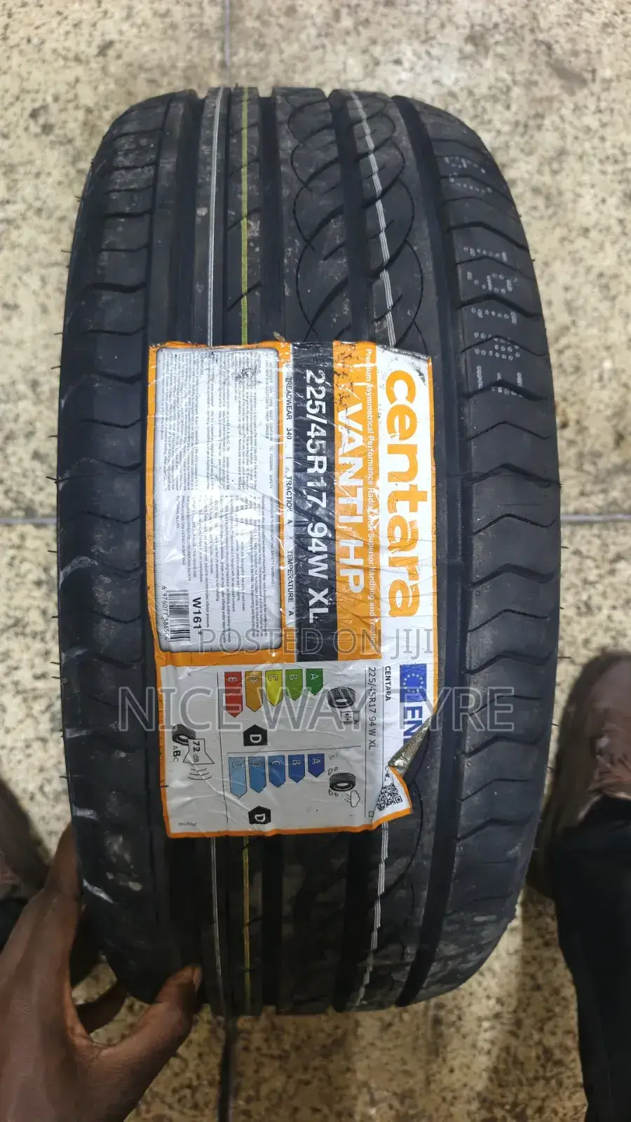 225/45r17 Centara