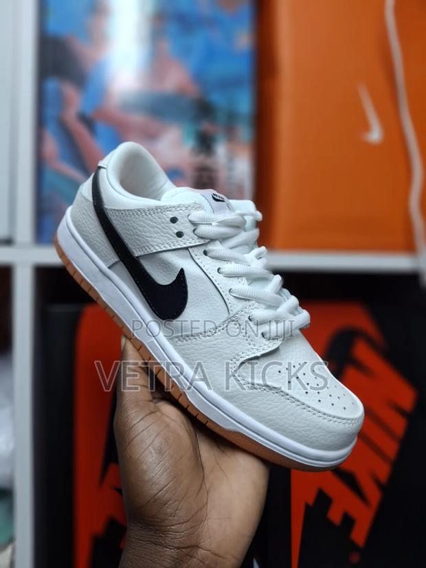Jordan 1 Low Cut Black White