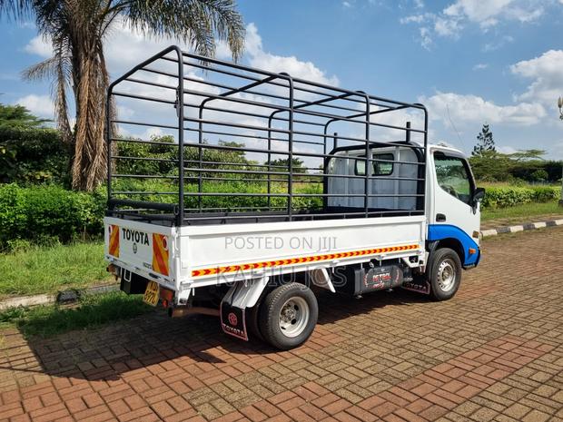 Toyota Dyna - thumbnail 7