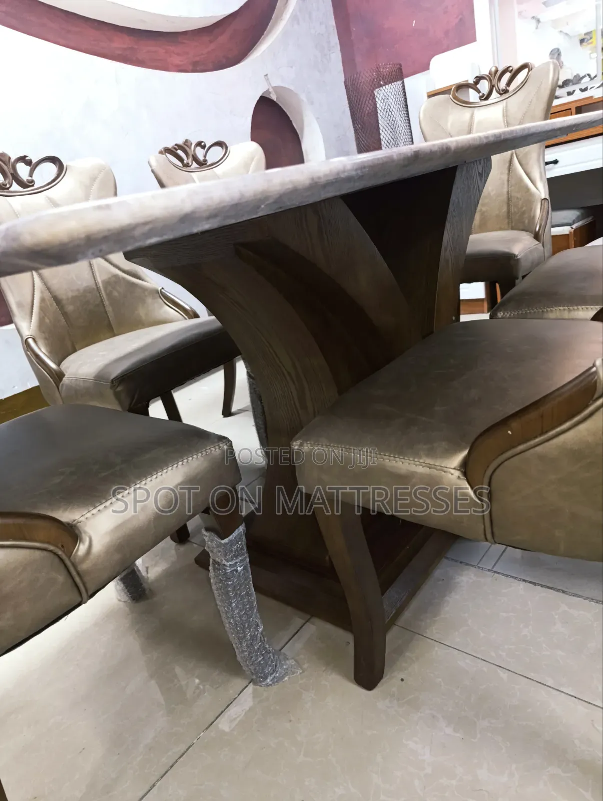 Exquisite Dining Table Set. Marble Top Table+ 6 Pure Leather Seats.