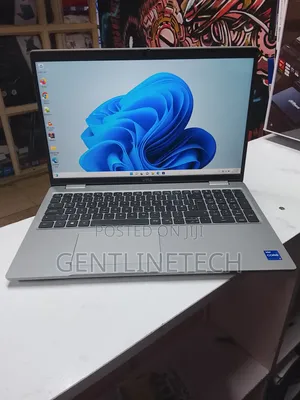 Laptop Dell Latitude 5520 8GB Intel Core i7 HDD 500GB
