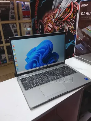 Laptop Dell Latitude 5520 8GB Intel Core i7 HDD 500GB