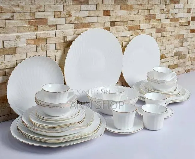 40 Pieces Shell Dinner Set