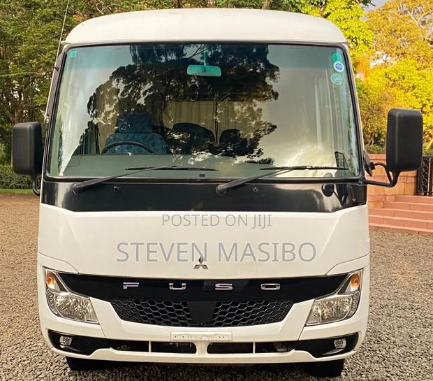 Mitsubishi Fuso Rosa 2019 White - thumbnail 6