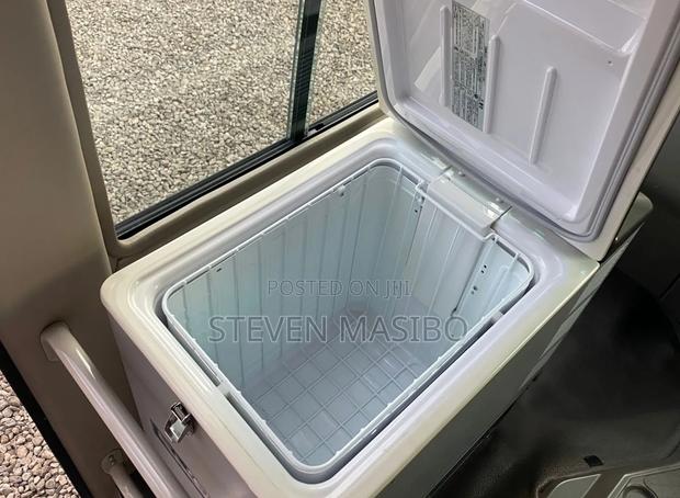 Mitsubishi Fuso Rosa 2019 White - thumbnail 15