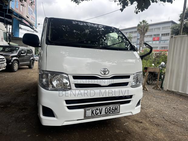 Toyota HiAce 2012 White - thumbnail 6