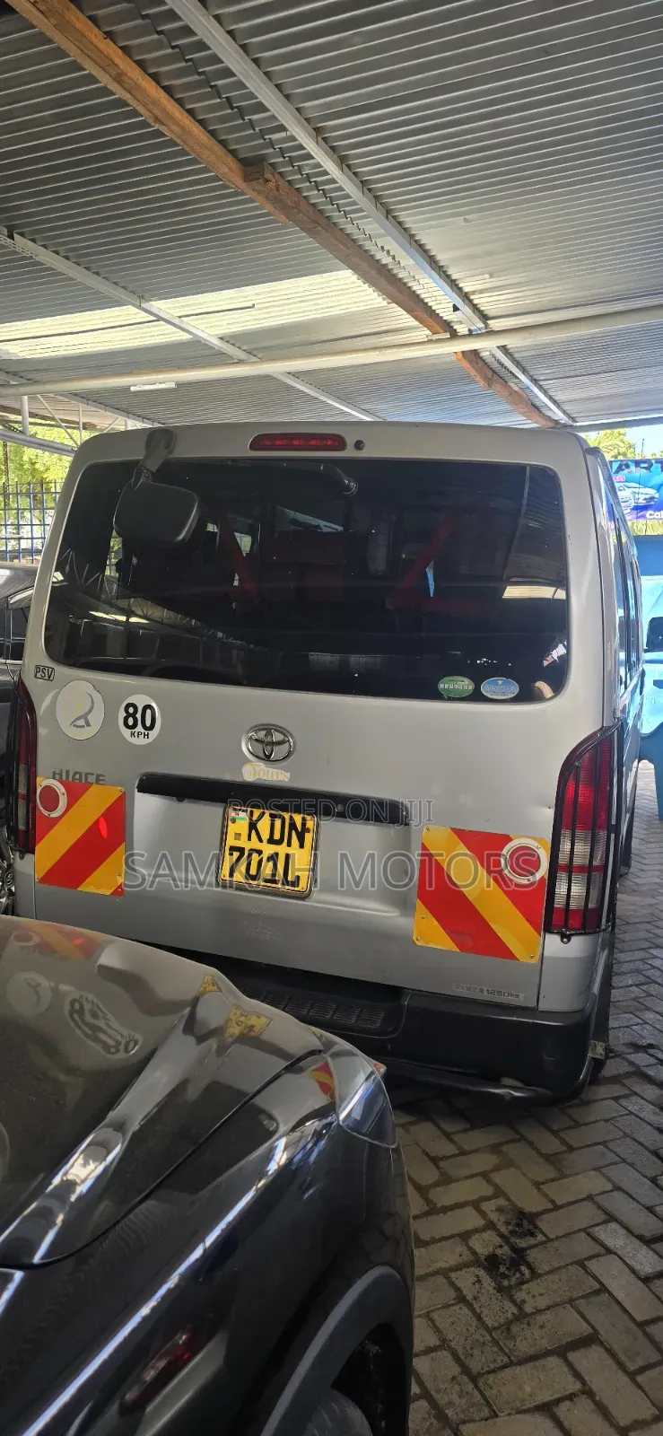 Toyota HiAce 2017 Silver