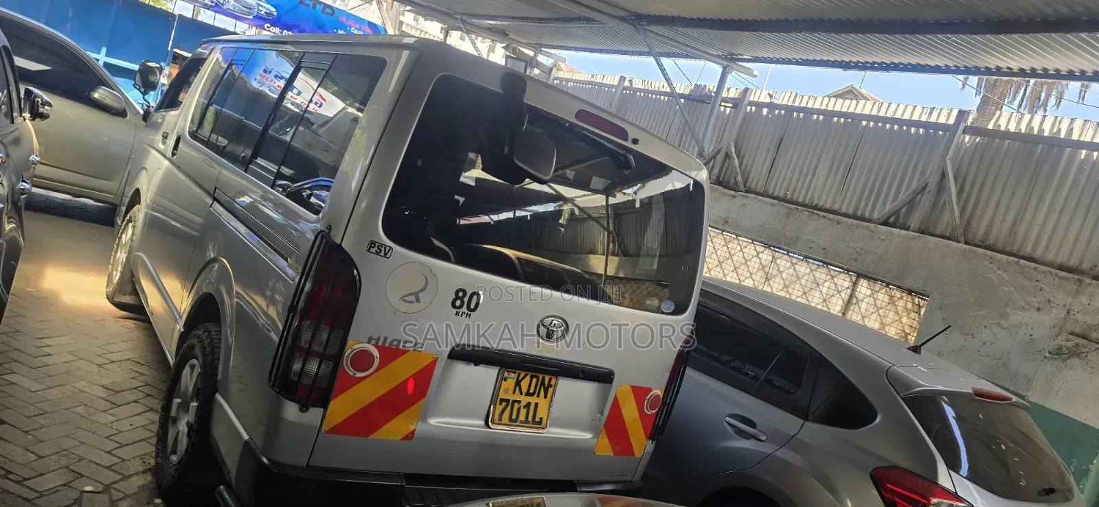 Toyota HiAce 2017 Silver