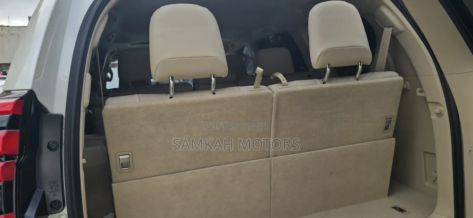 Toyota Land Cruiser Prado 2019 White