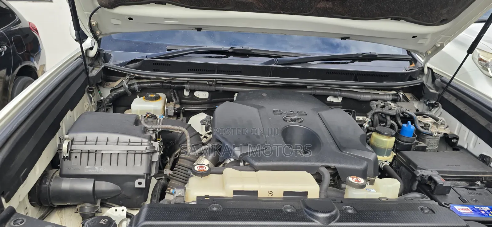 Toyota Land Cruiser Prado 2019 White