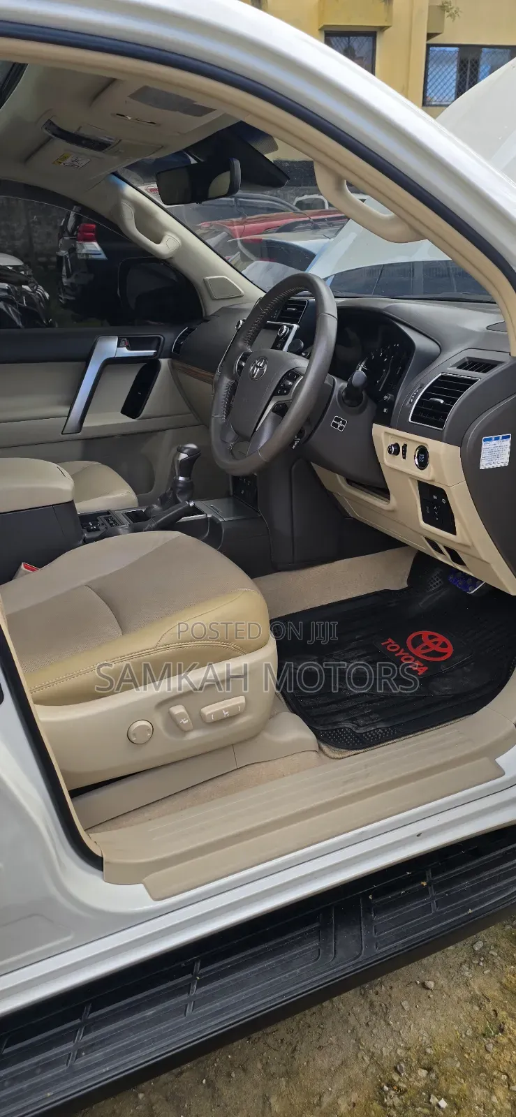 Toyota Land Cruiser Prado 2019 White