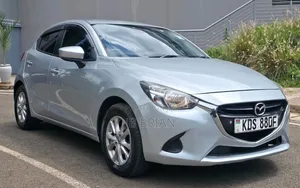 Mazda Demio 2017 Silver
