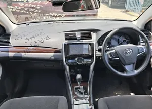 Toyota Premio 1.5 FWD 2019 Silver