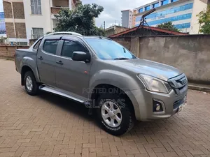 Isuzu D-MAX 2021 Beige