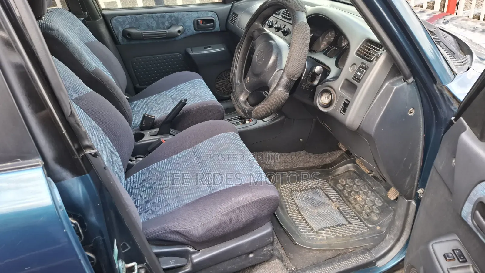 Toyota RAV4 Automatic 2000 Blue
