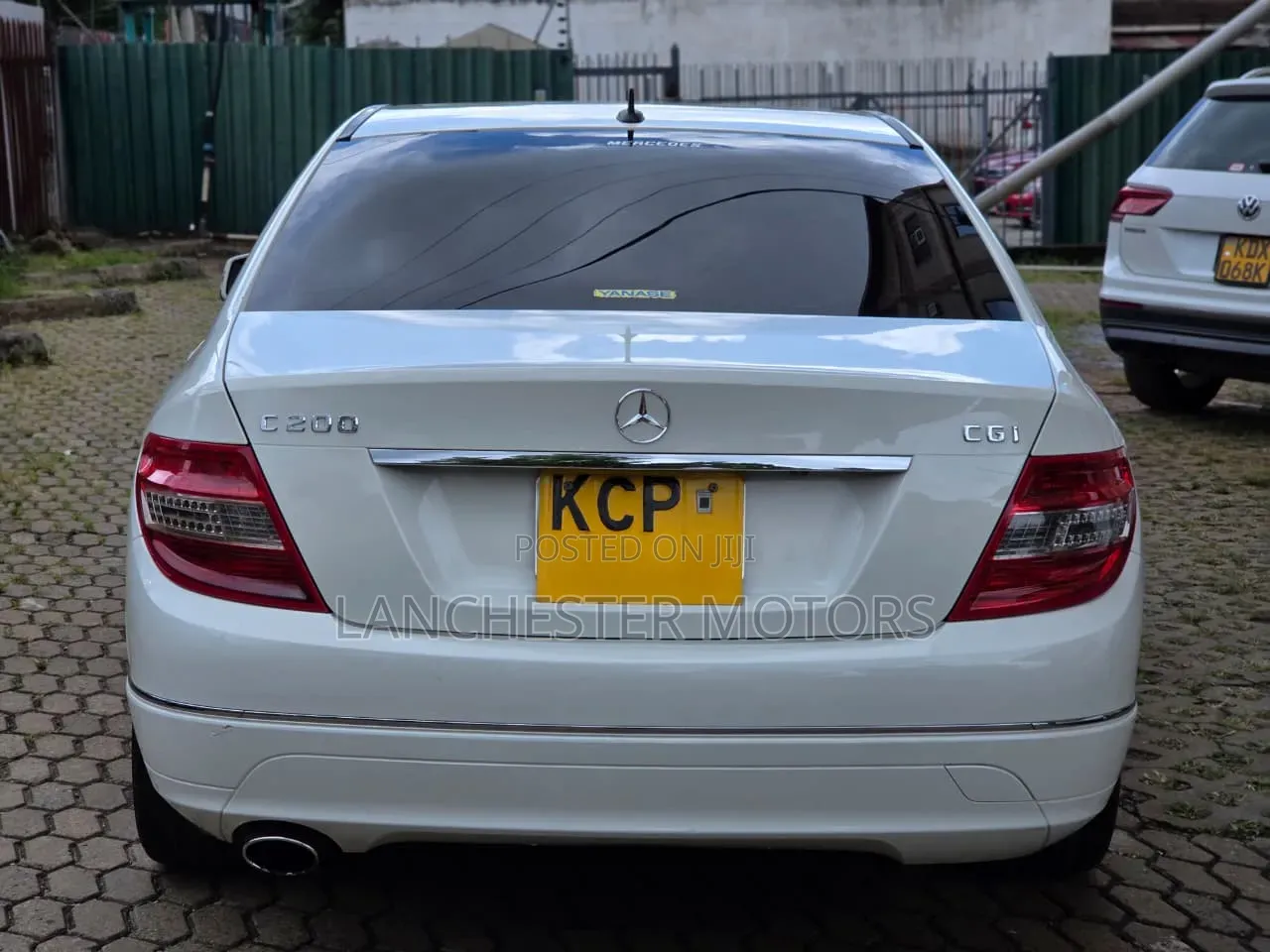 Mercedes-Benz C200 2011 White