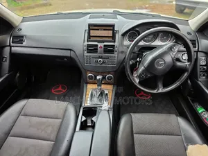 Mercedes-Benz C200 2011 White
