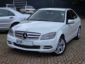 Mercedes-Benz C200 2011 White