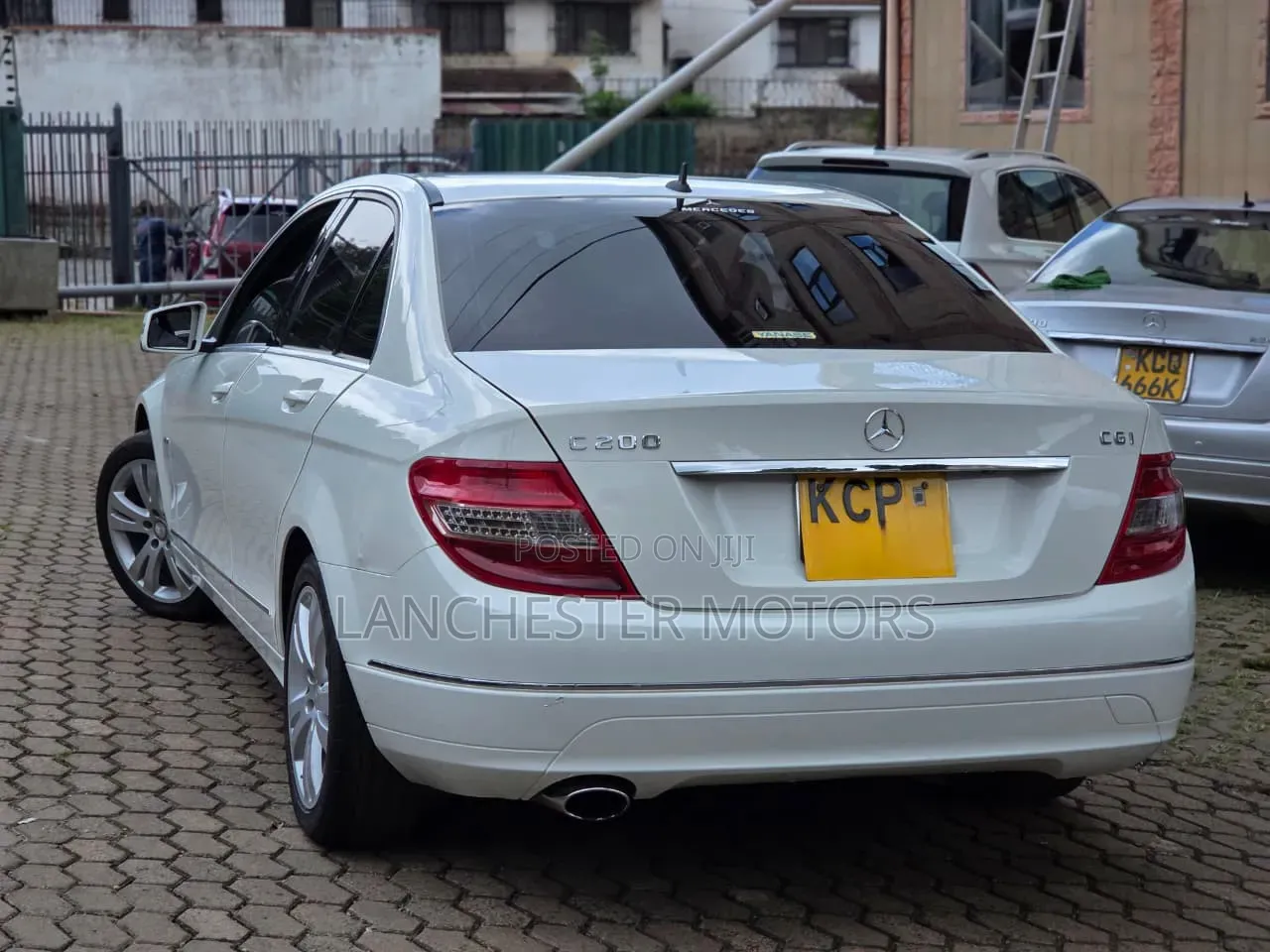 Mercedes-Benz C200 2011 White