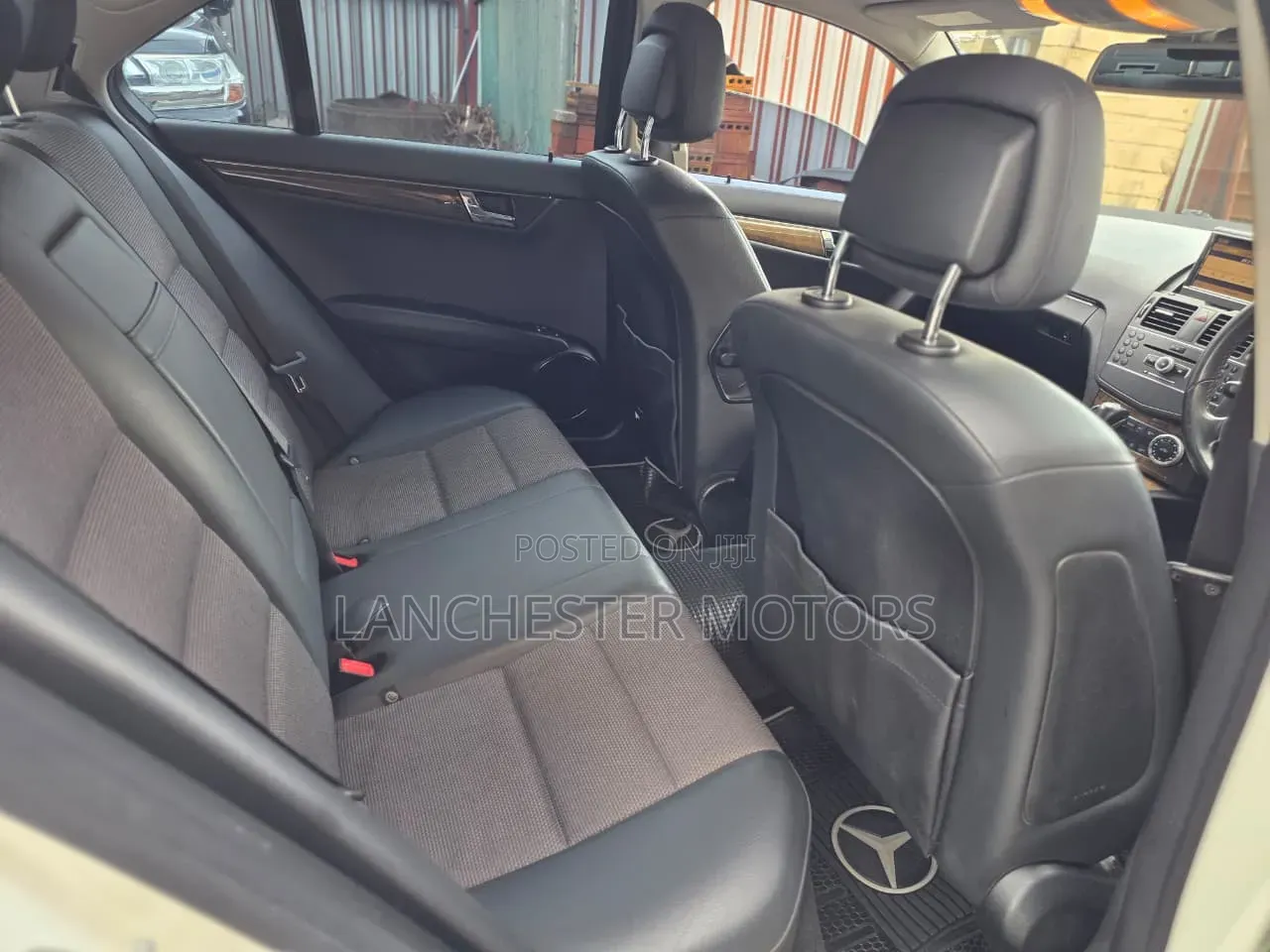 Mercedes-Benz C200 2011 White