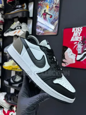 Nike Air Jordan 1 Low Og "Mocha" Sneakers