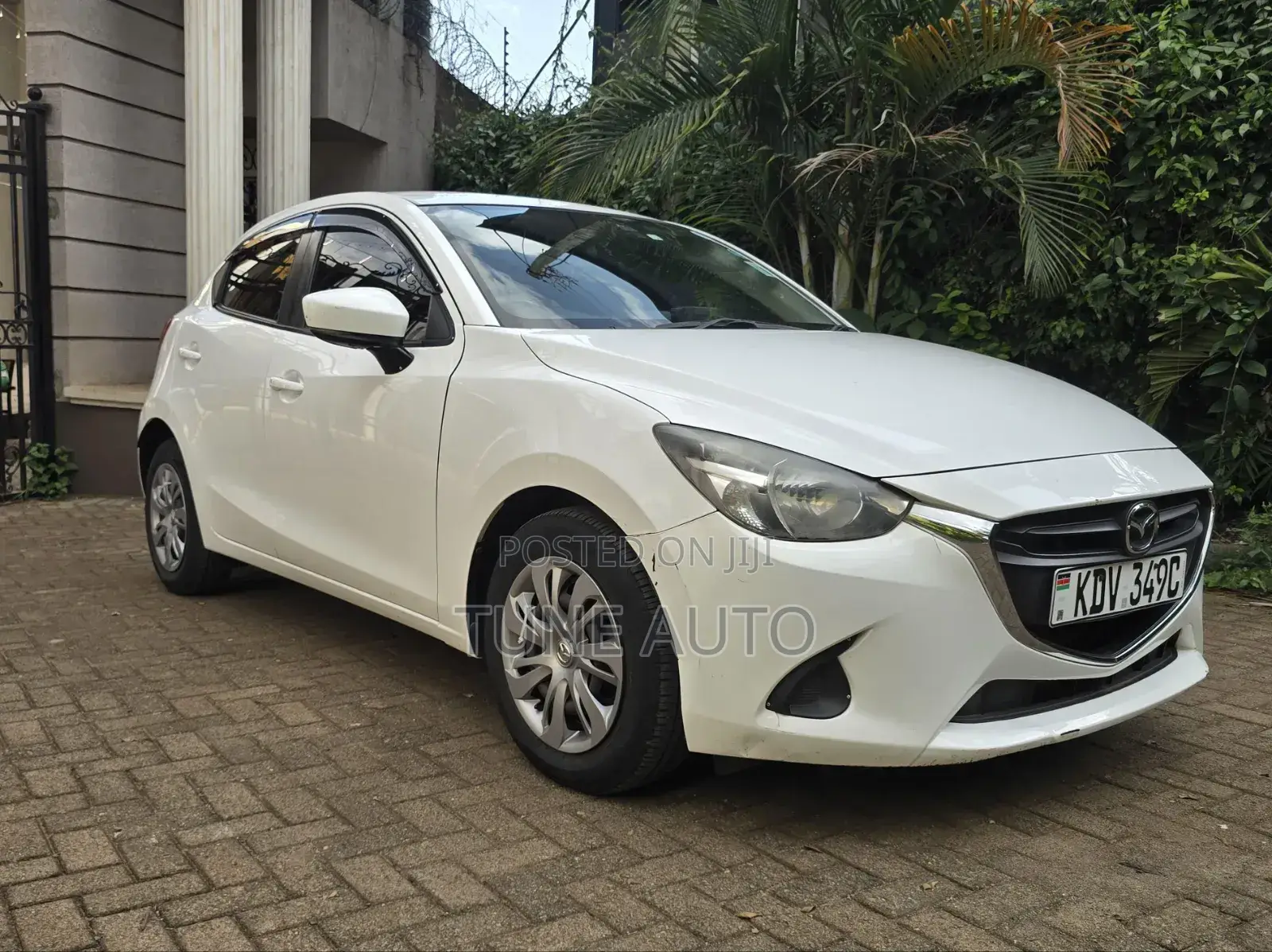 Mazda Demio 2018 White