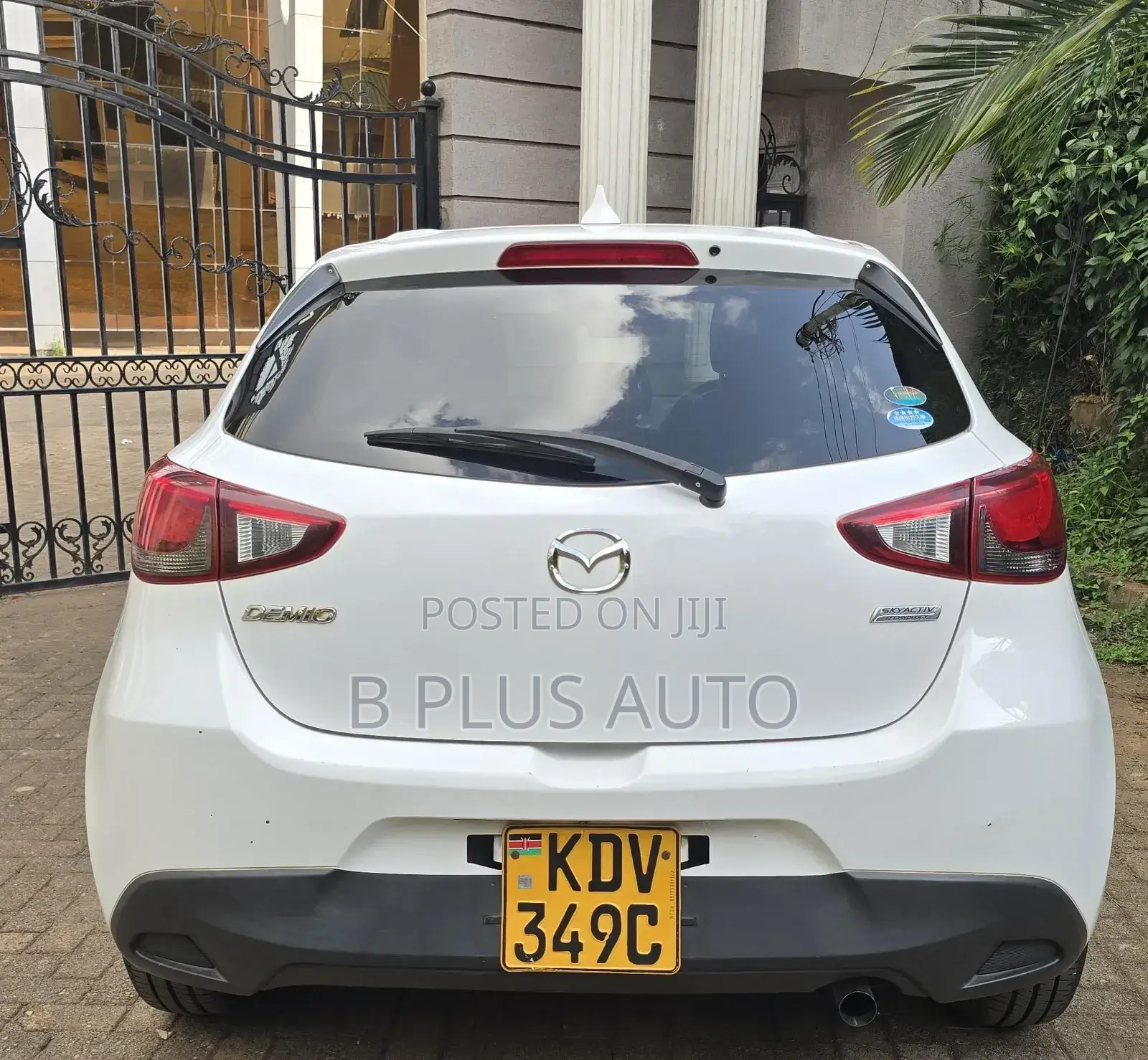Mazda Demio 2018 White