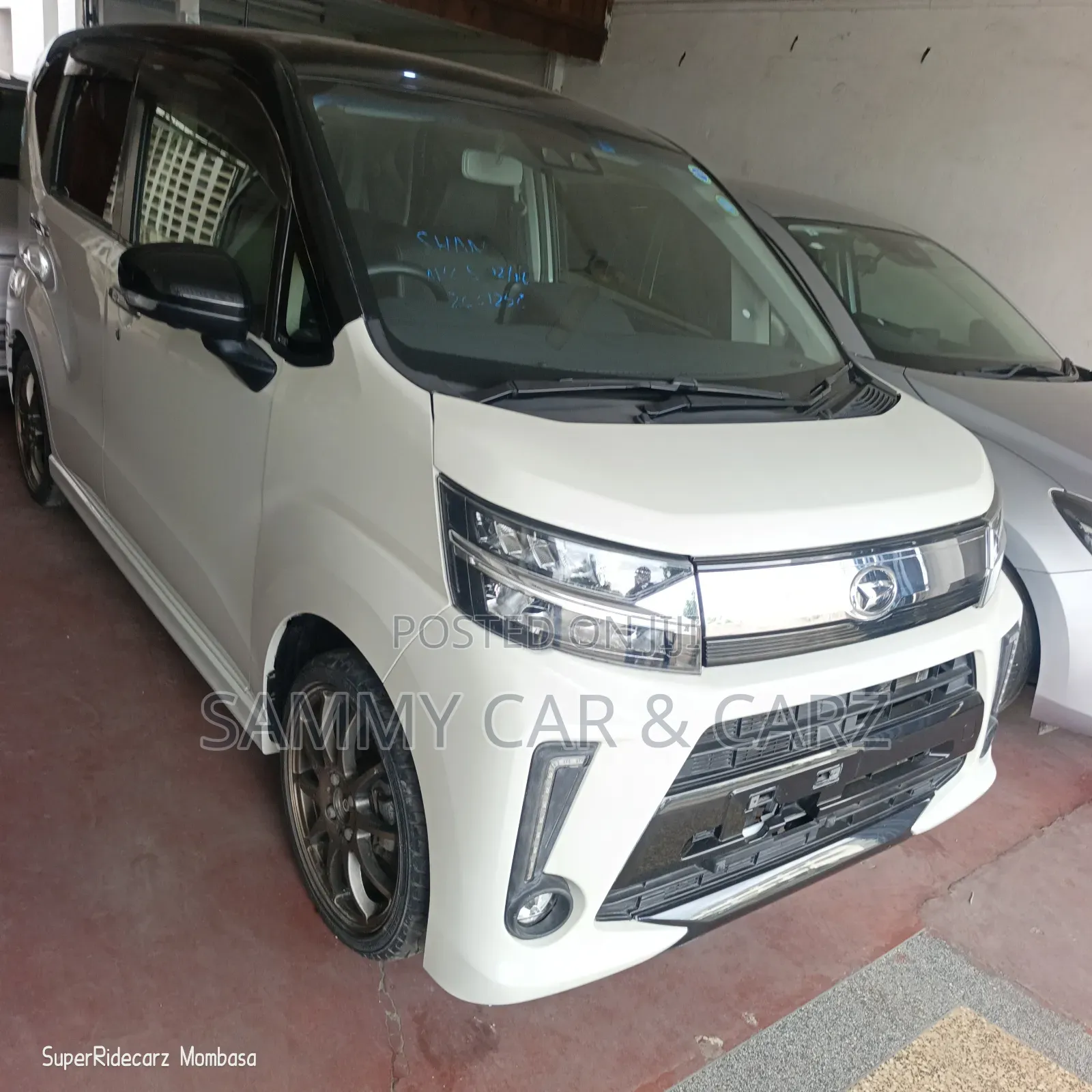 Daihatsu Move 2019 White