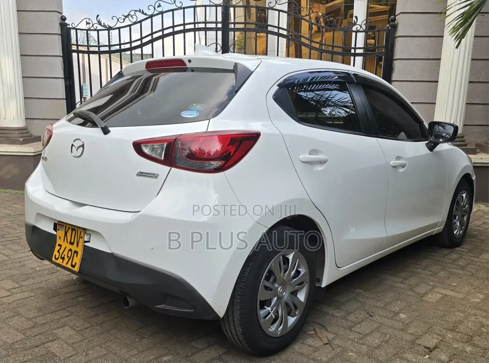 Mazda Demio 2018 White