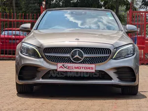 Mercedes-Benz C200 2019