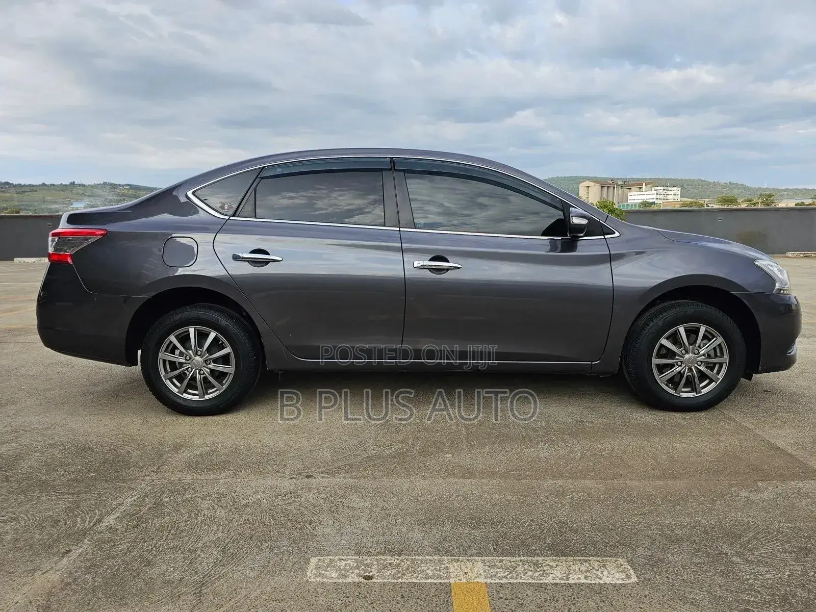 Nissan Skyline 2017 Gray