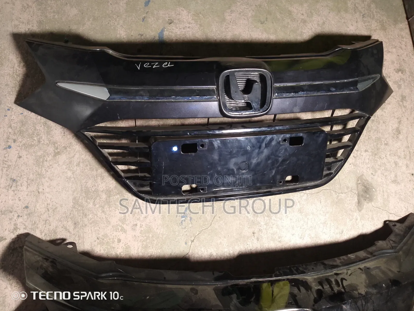 Honda Vezel X-Japan Front Grill