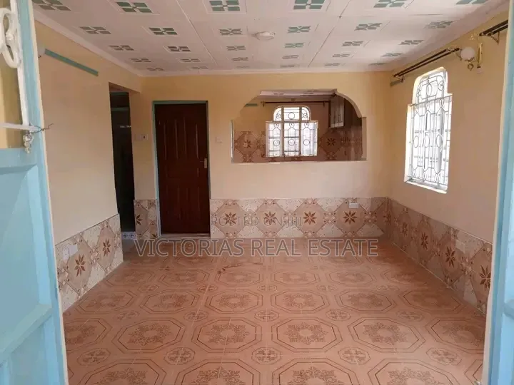 3bdrm Apartment in Complex Utawala for rent
