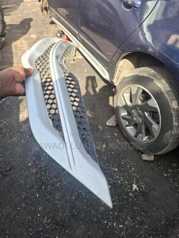 Toyota Belta Grill
